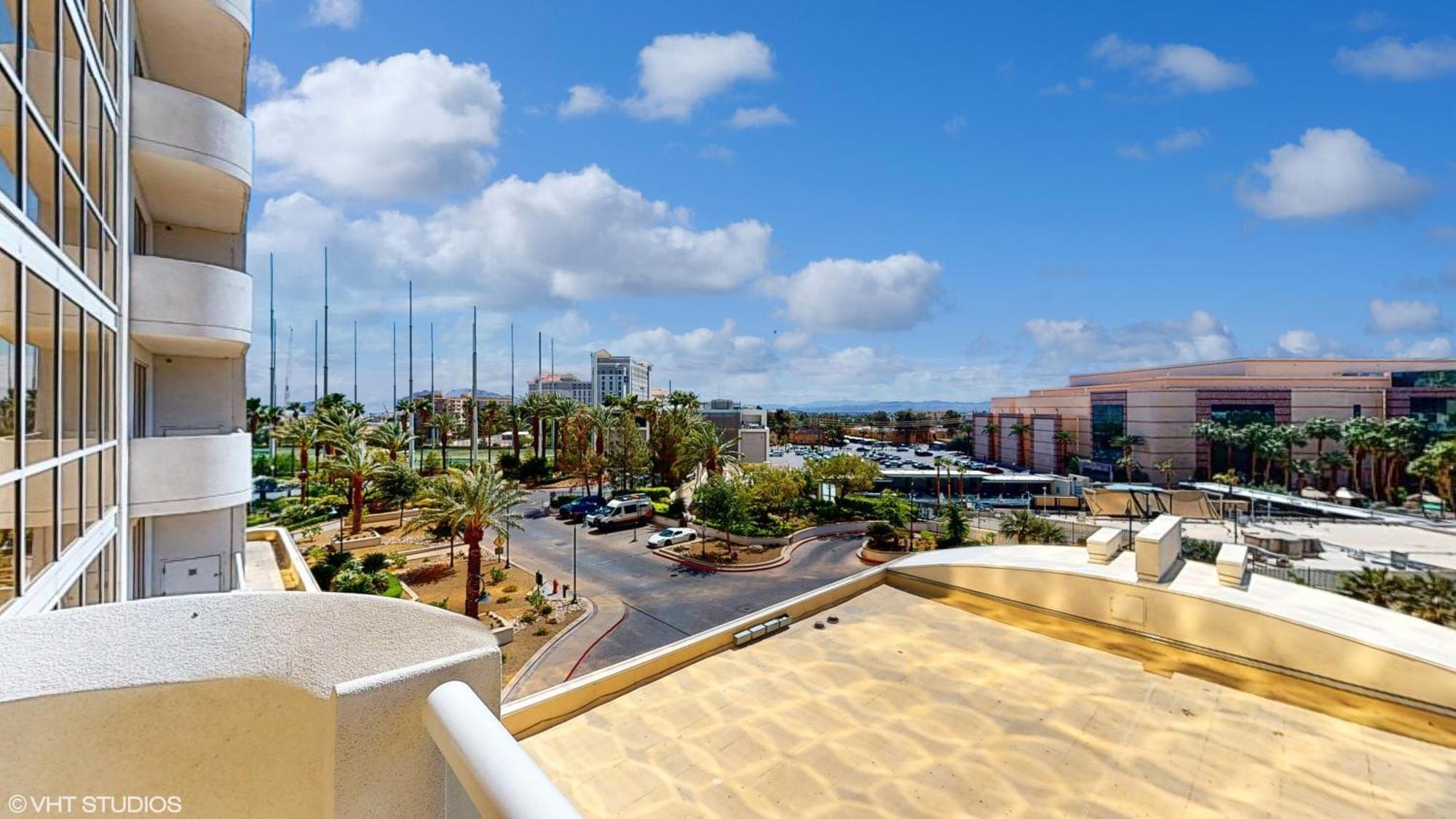 Lady Luck'S Vista - Private Balcony - Full Kitchen - Two Full Baths - Jetted Tub - Full Mgm Grand Resort Access W No Resort Fee At Mgm Signature 拉斯维加斯 外观 照片